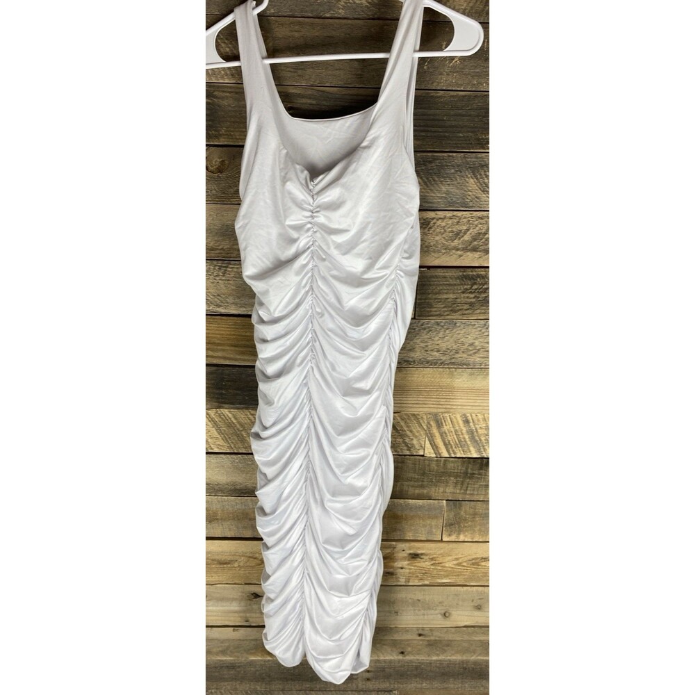Women's Sz L Bust White Long Lined Sleeveless Tight Fitting Bodycon Dress